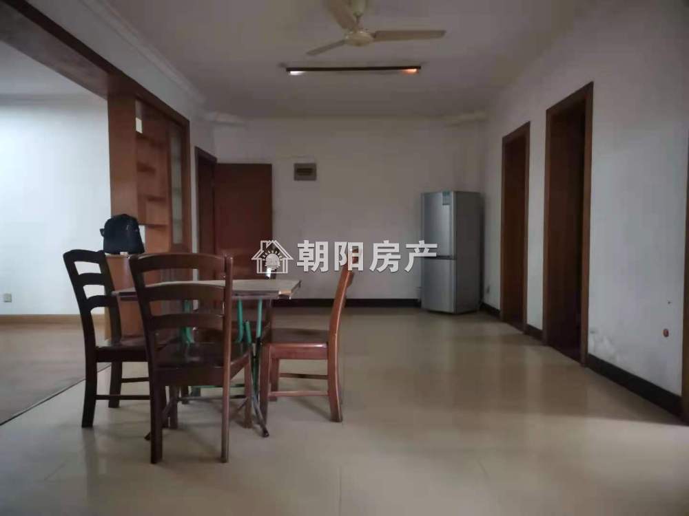翠竹园 159平 3室2厅1卫 满五唯一 2515元/平 交通便利