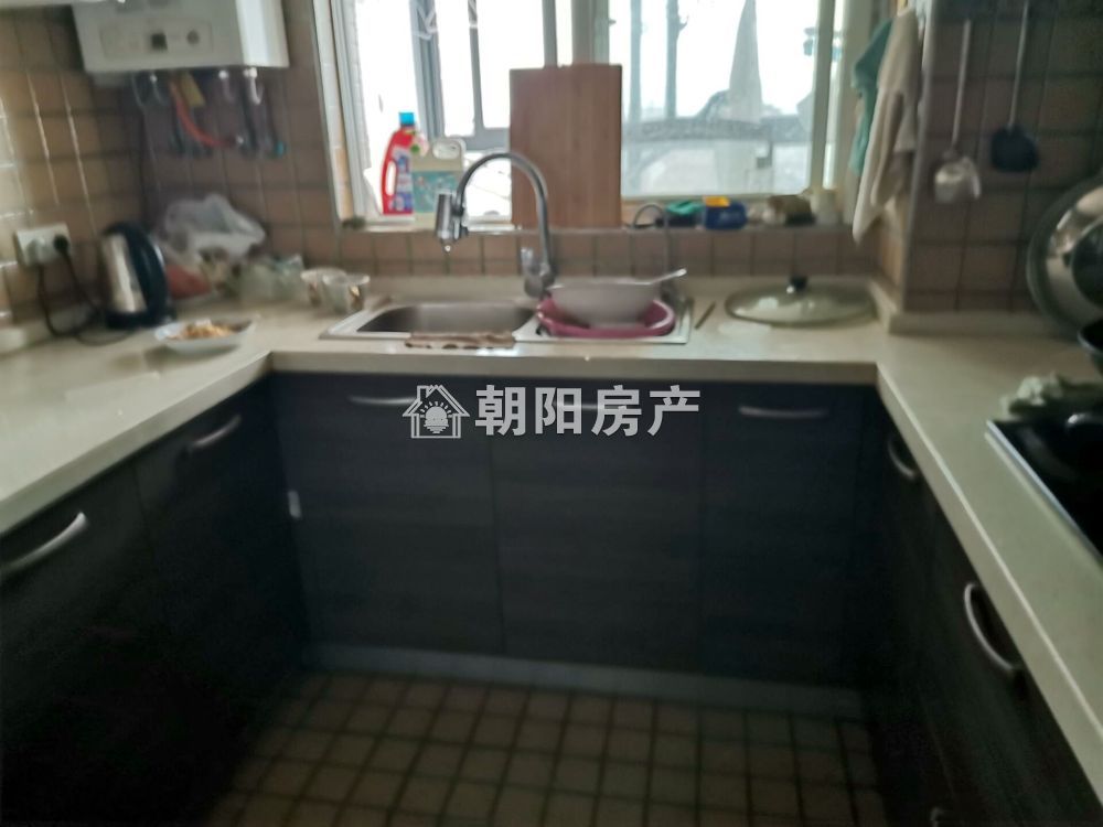 金地国际城A区 68平 精装三室 满五唯一 学区房