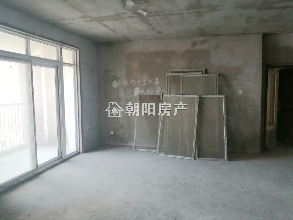 金地国际城A区 224平 南向四室两卫 学区房 毛坯高楼层