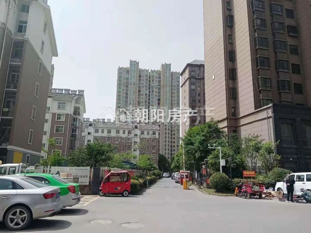 翰林首府 99平 朝南三室豪装 满两年 交通便利 学区房
