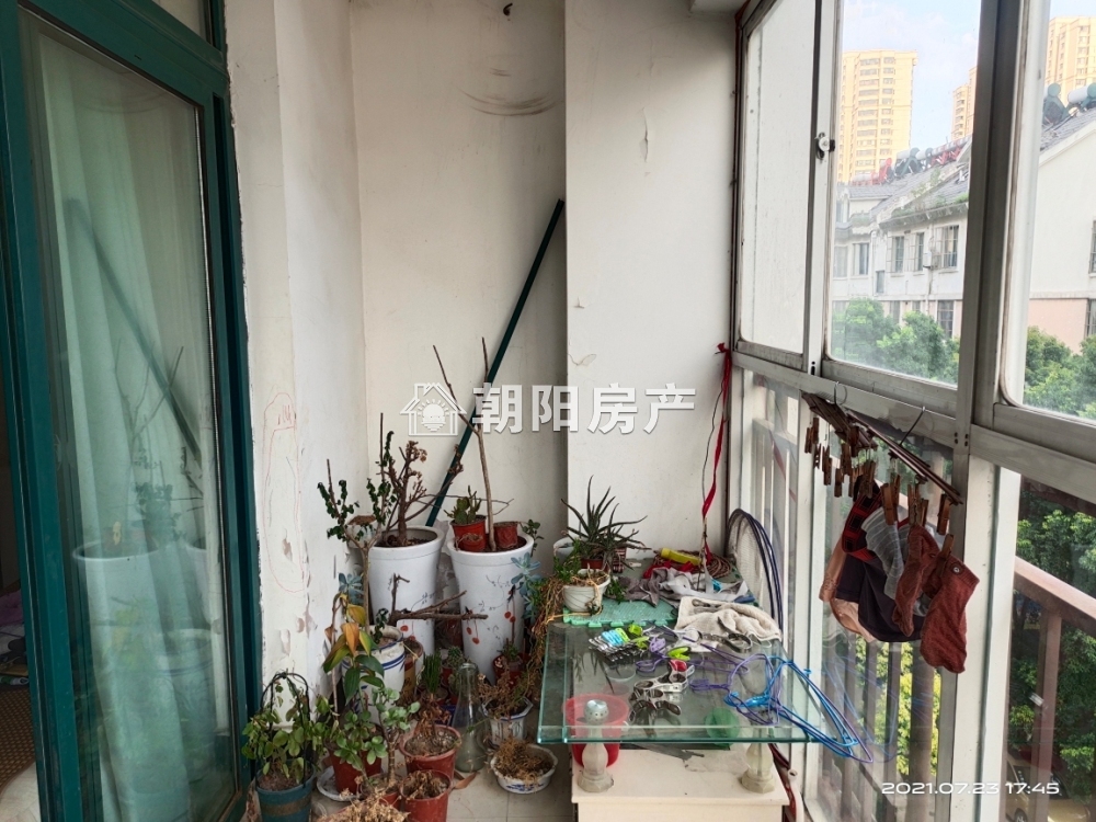润地佳苑 123平 南向三居 满两年 学区房 交通便利