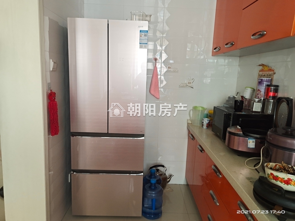 润地佳苑 123平 南向三居 满两年 学区房 交通便利