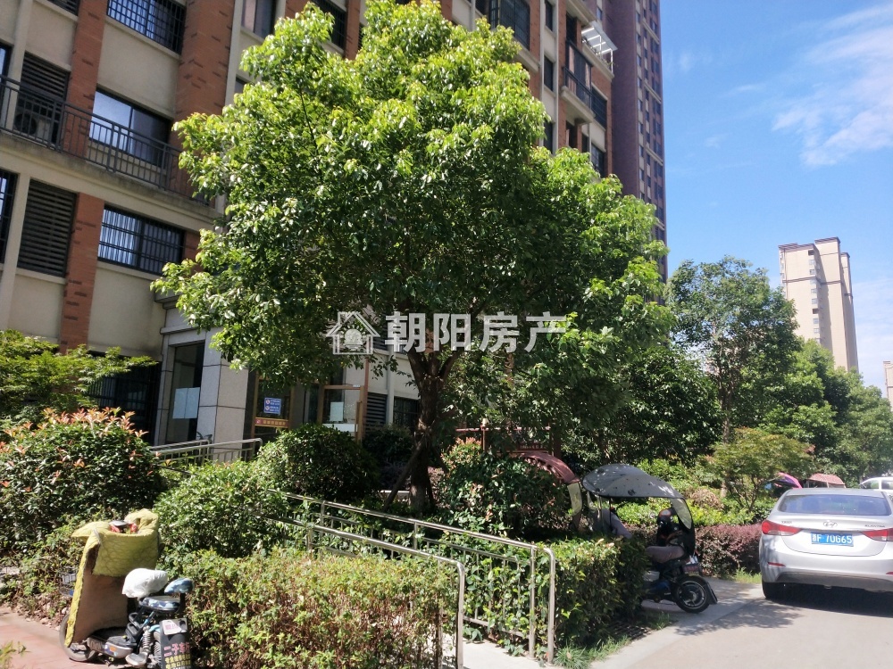 翰林首府 91平 南向三居 满两年 7103元/平