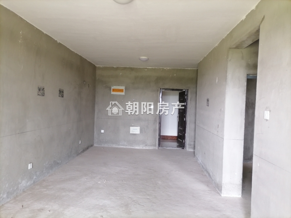泉山湖香颂小镇 85平 南向两居 毛坯 学区房 配套齐全