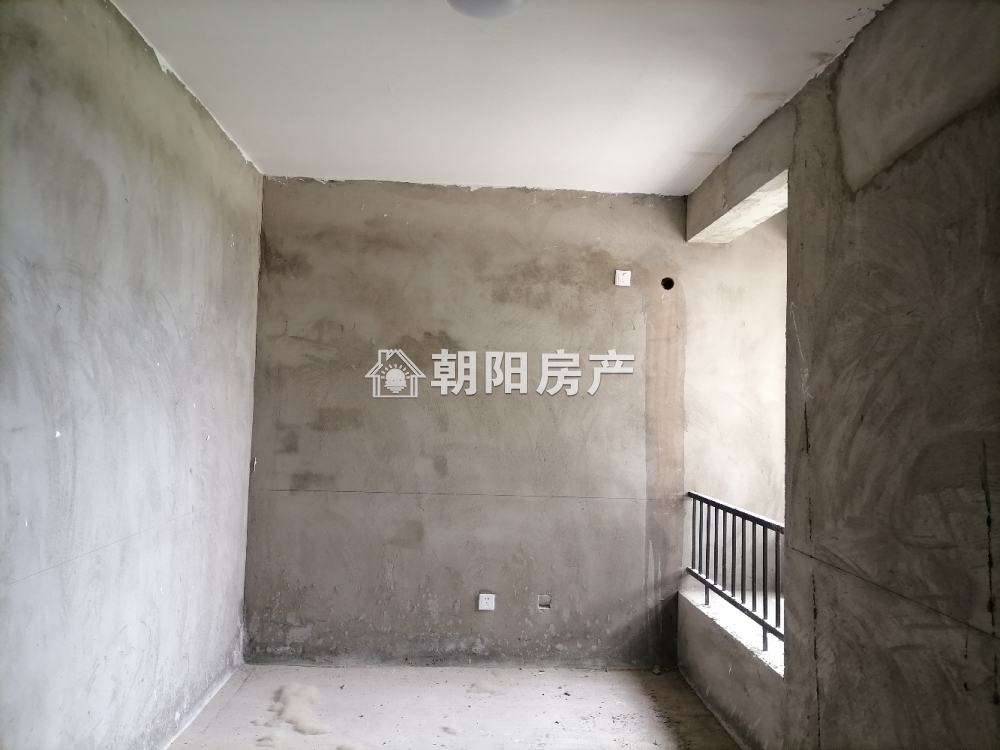 泉山湖香颂小镇 85平 南向两居 毛坯 学区房 配套齐全