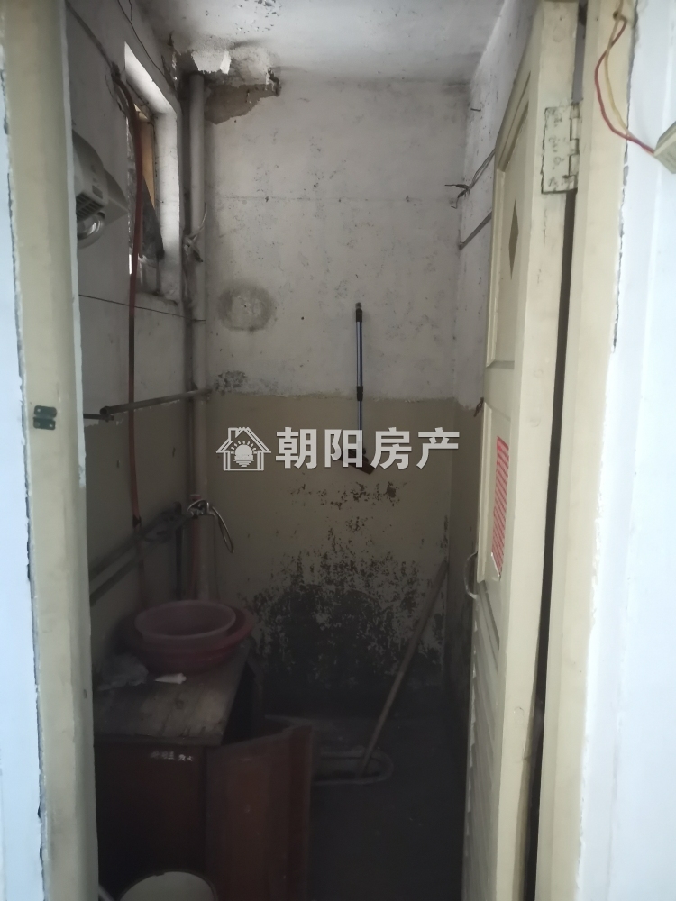 望峰岗铁路新村 63平 南向两居 满两年 交通便利