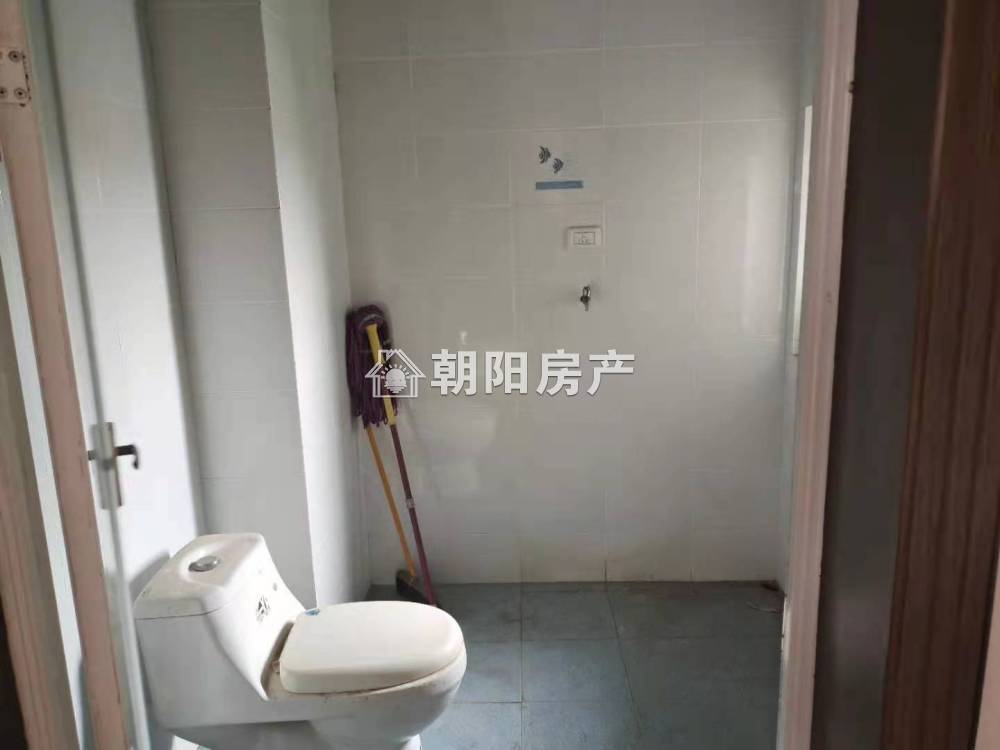 心享世城一期 135平 南向精装四室 满两年 免税