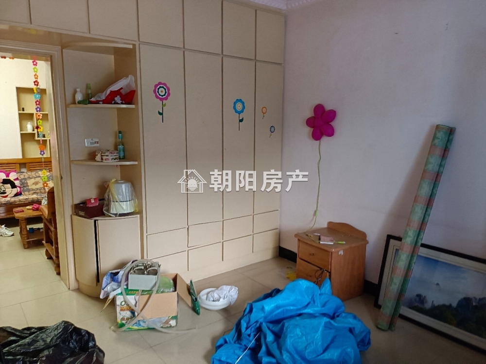 东苑法院 64平 南向精装两室 满五唯一 交通便利 学区房