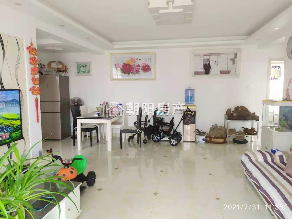 馨雅苑 精装修 3室1厅 出售