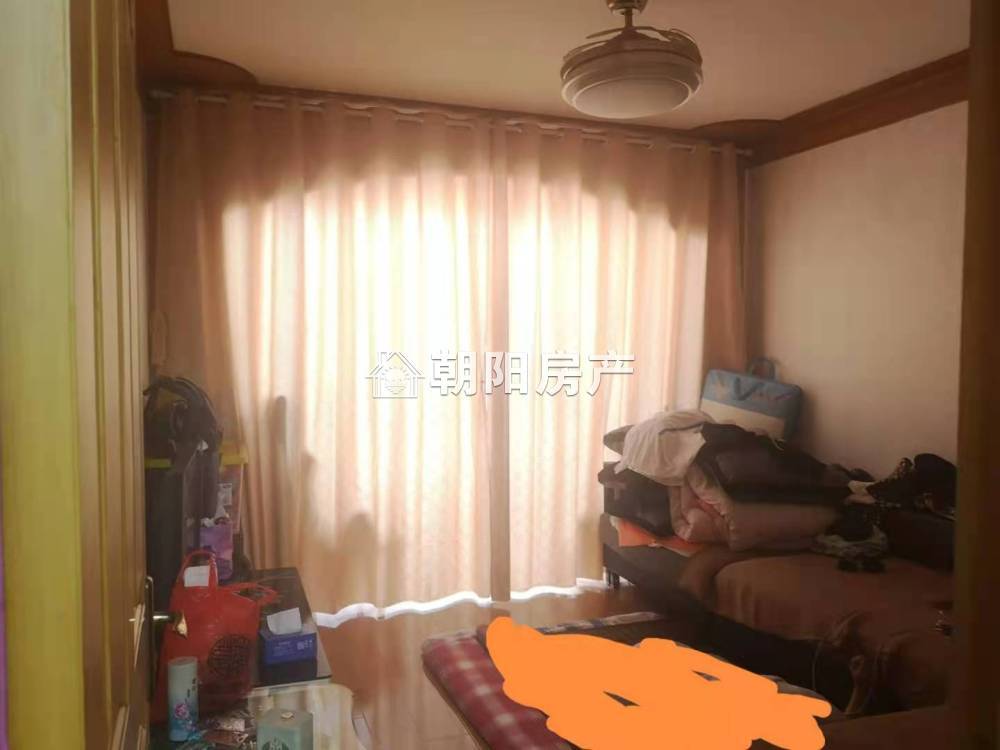 通达四村 75平 南向精装三室 满两年 购物便捷