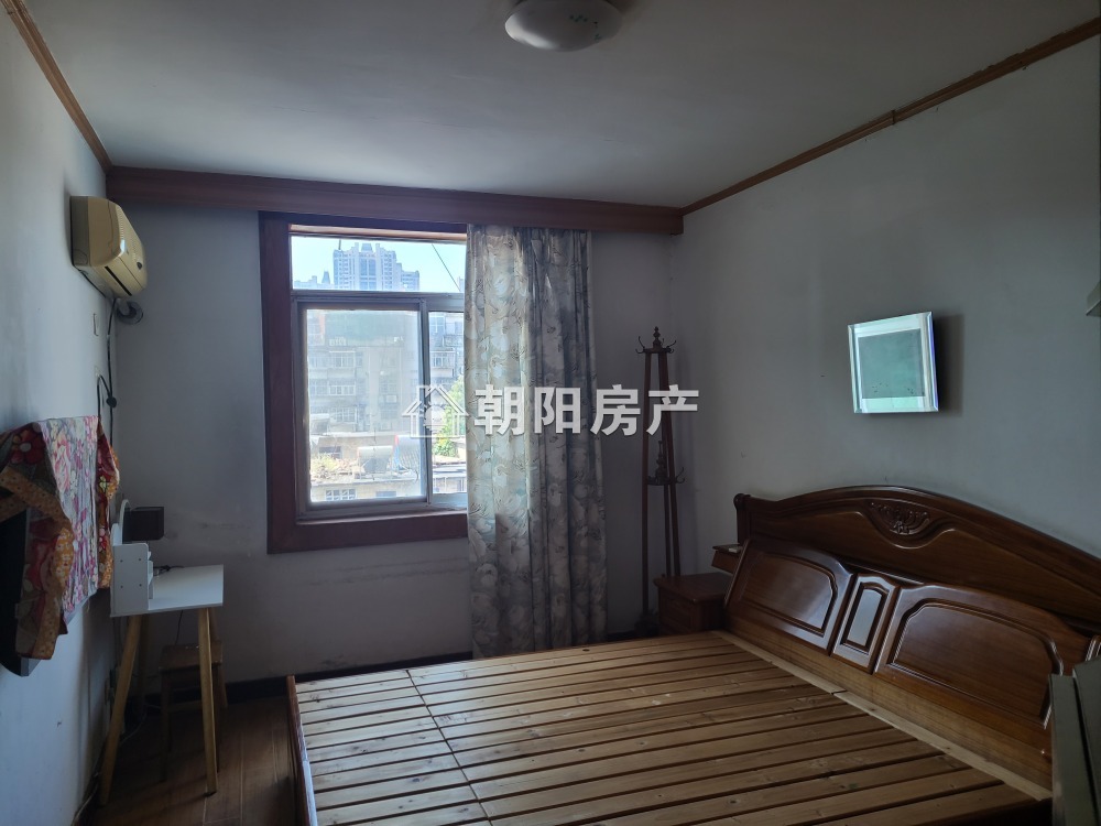 朝阳村 94平 南向三室两厅 满两年免税 随时看房