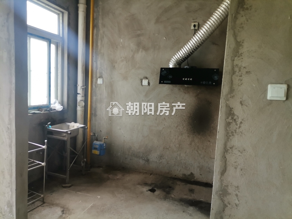 银杏苑 105平 南向三室两阳台 随时看房 环境好
