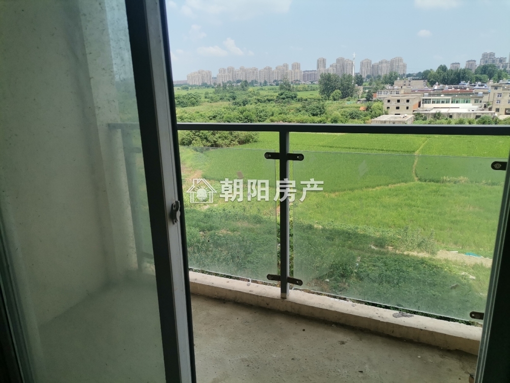 银杏苑 105平 南向三室两阳台 随时看房 环境好