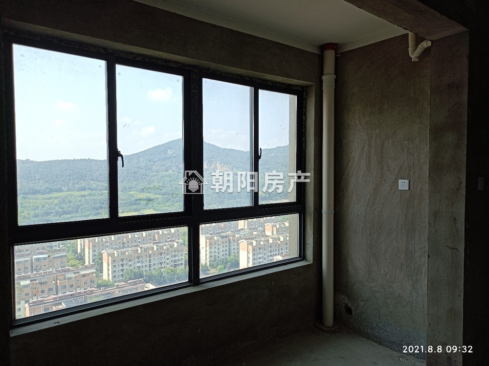 上郑广场 113平 南向三居 毛坯出租 配套齐全