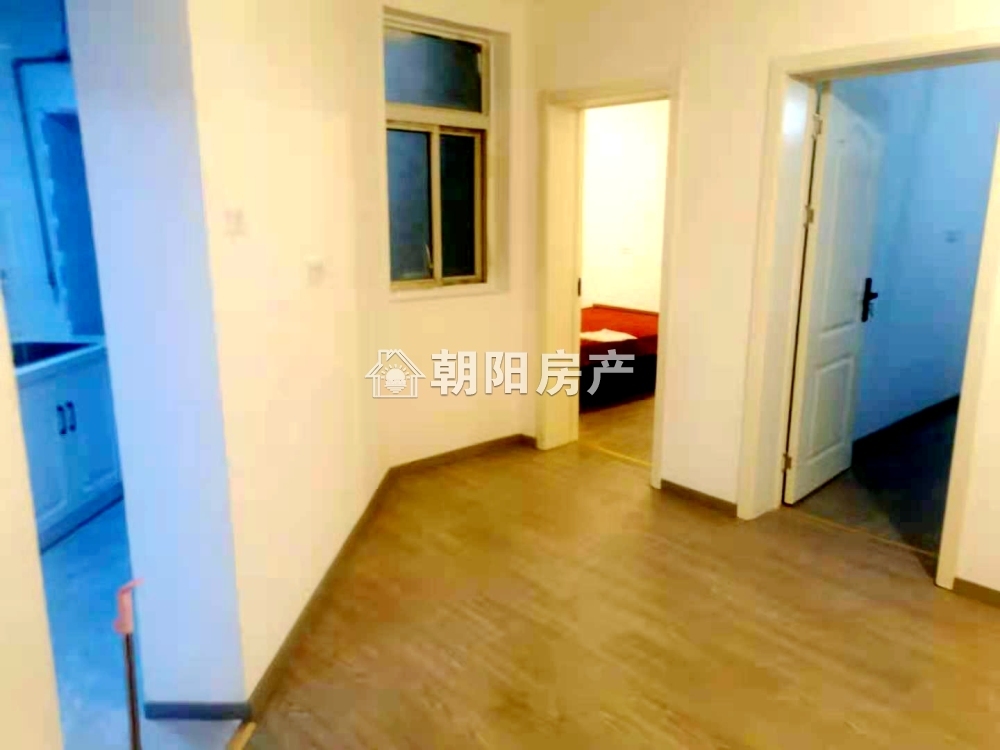 江陈小区 67平 朝南两室一厅 交通便利 随时看房