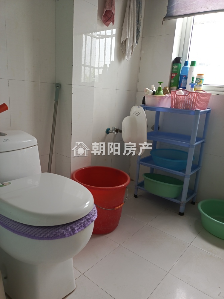 金港家园 92平 精装两居朝南 满两年 3026元/平