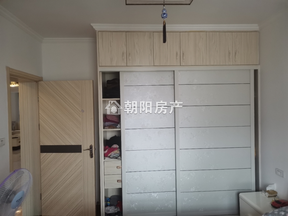 淮望三期 138平 精装三室朝南 满两年 交通便利