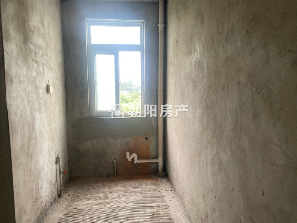 九龙岗建设村A区 80平 朝南两室采光好 交通便利 随时看房