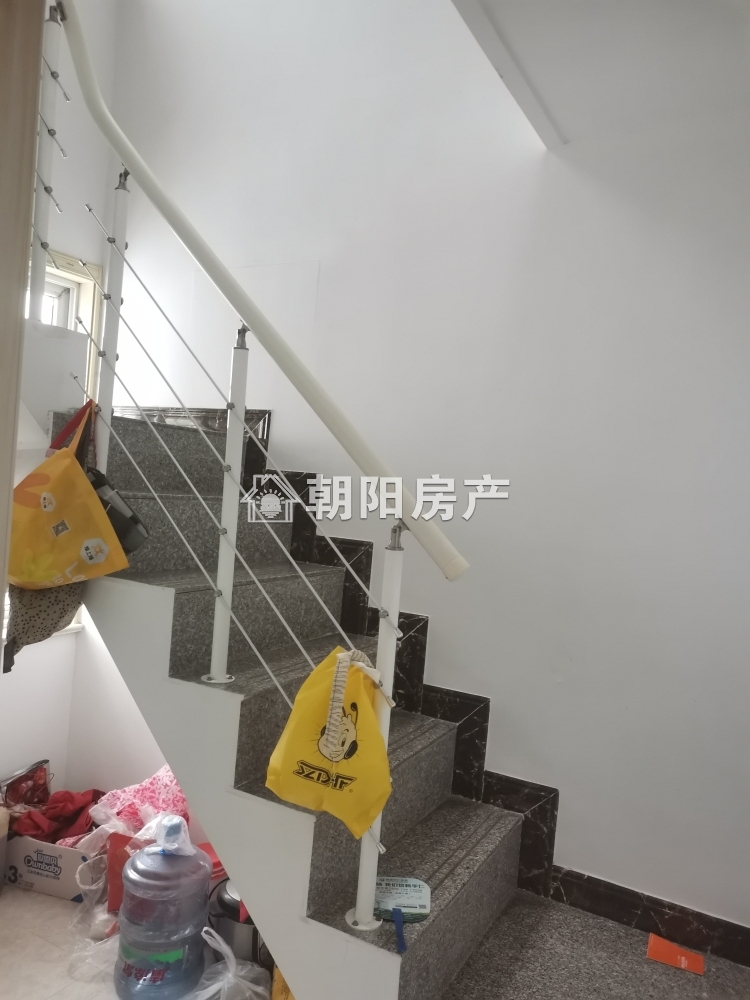 淮望三期 138平 精装三室朝南 满两年 交通便利