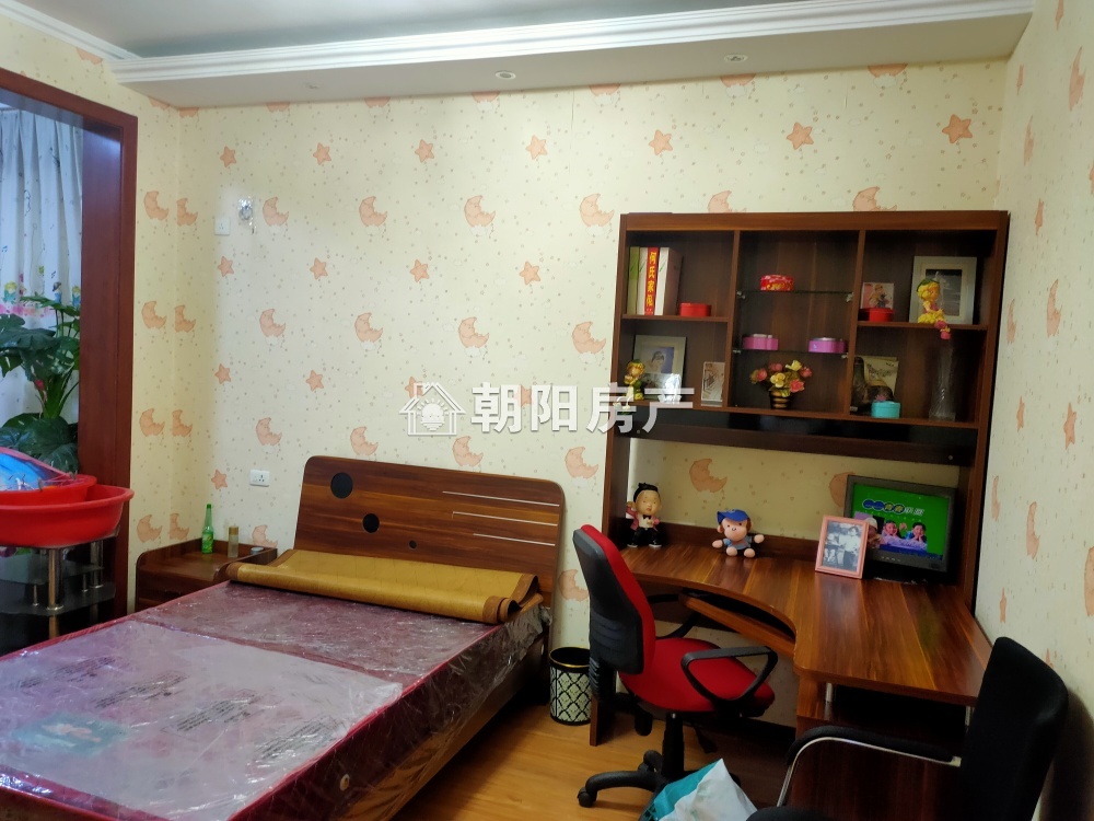 金玉花园 90平 精装两室朝南 交通便利 配套齐全