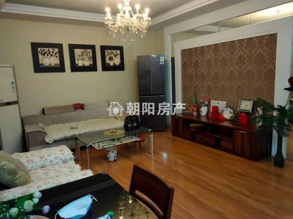 金玉花园 90平 精装两室朝南 交通便利 配套齐全
