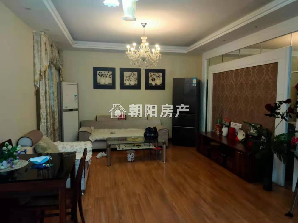 金玉花园 90平 精装两室朝南 交通便利 配套齐全