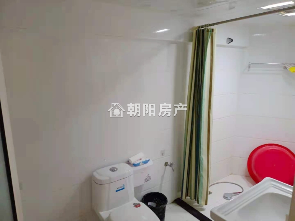 D壹街区 40平 精装两室 免税 配套齐全