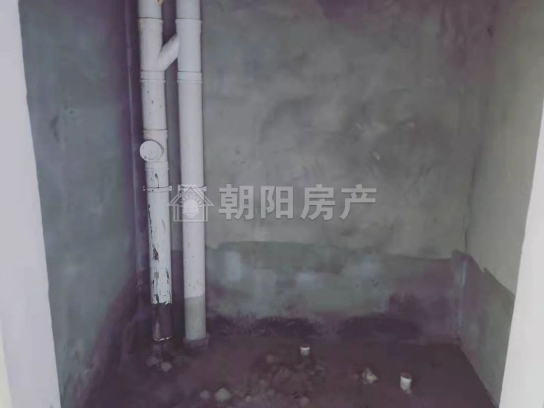 金地新天地 70平 南向采光三室 满两年 交通便利