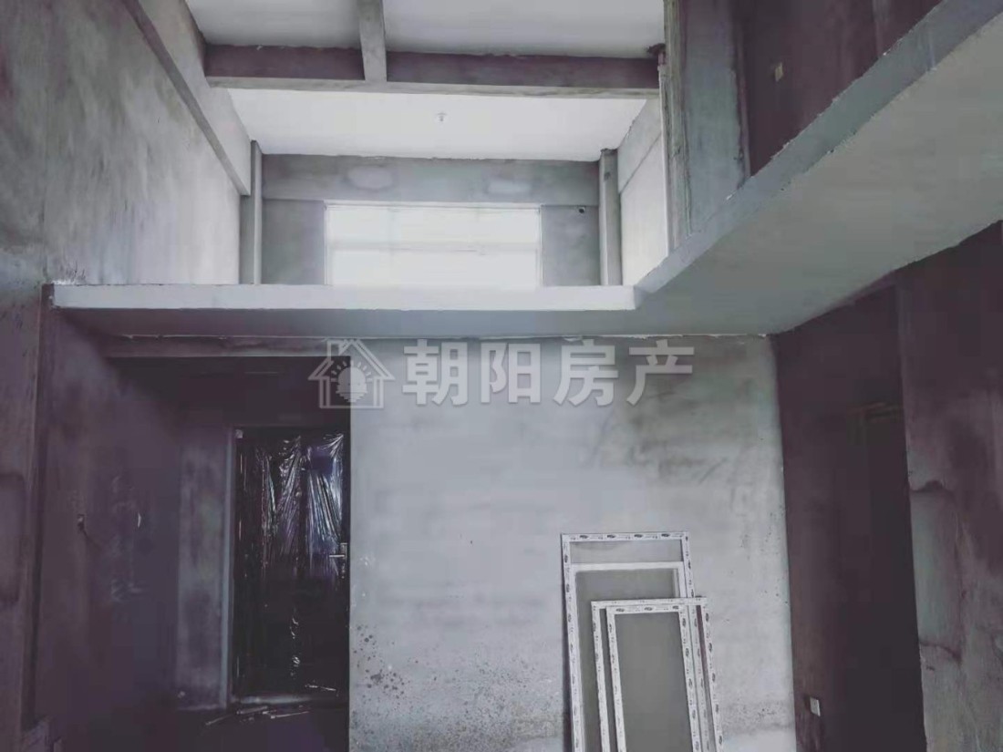 金地新天地 70平 南向采光三室 满两年 交通便利