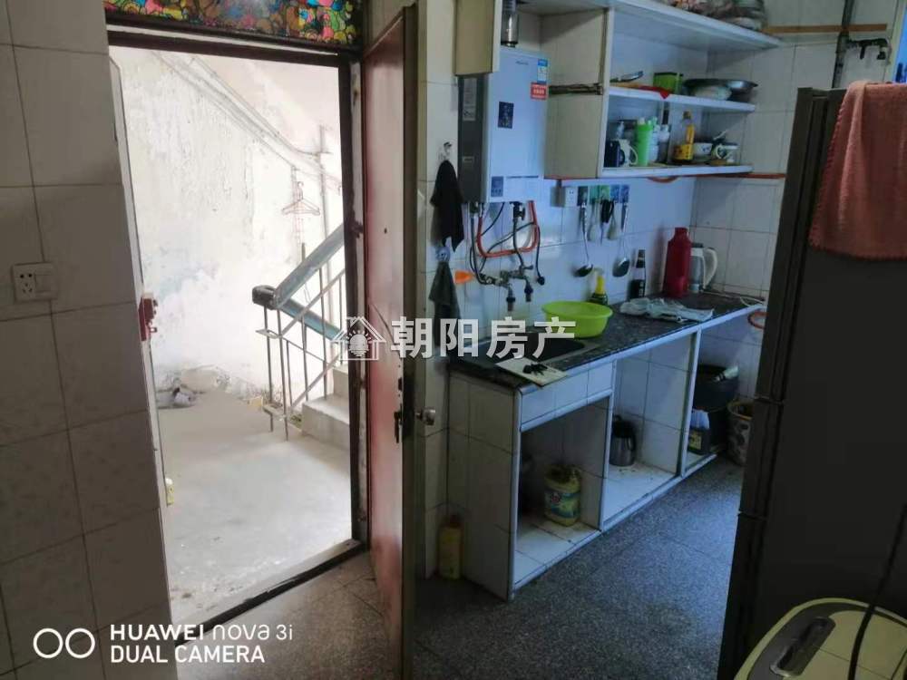 东淮公交大院 42平 朝南一室一厅 满两年 普装 交通便利