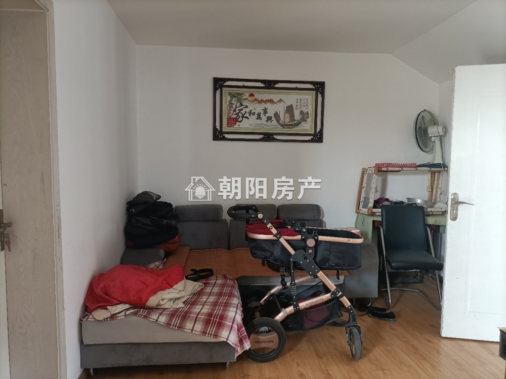 锦绣东苑 73平 朝南两室 满两年 单价2054元/平