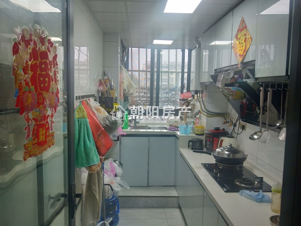 谢四小综合楼 83平 南向三居 满两年 交通便利