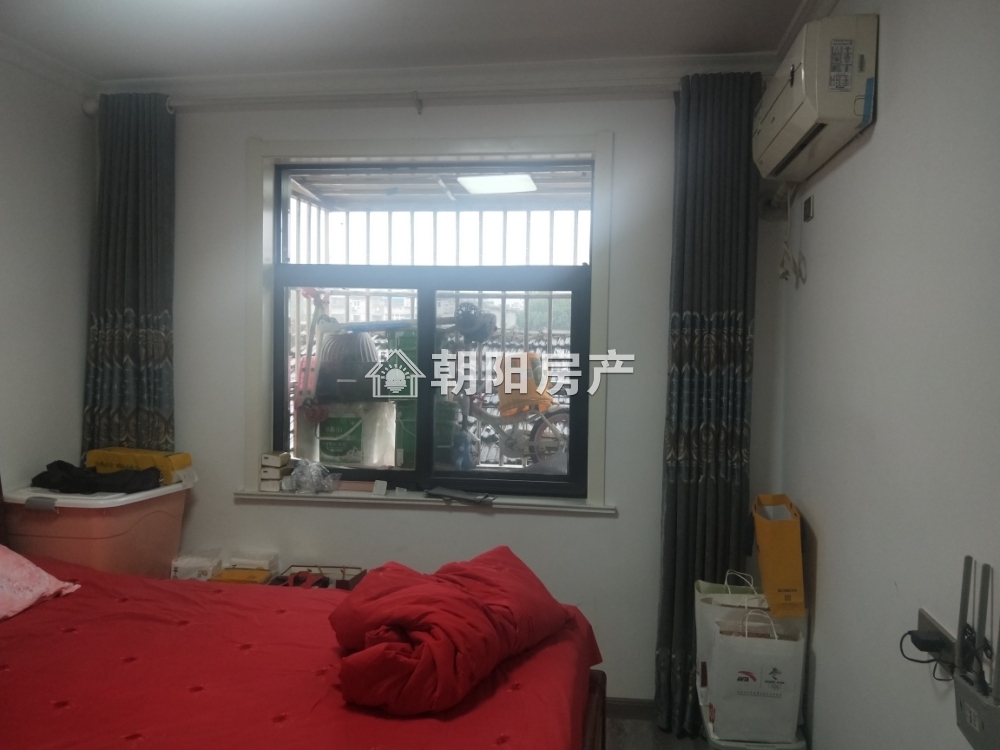 谢四小综合楼 83平 南向三居 满两年 交通便利