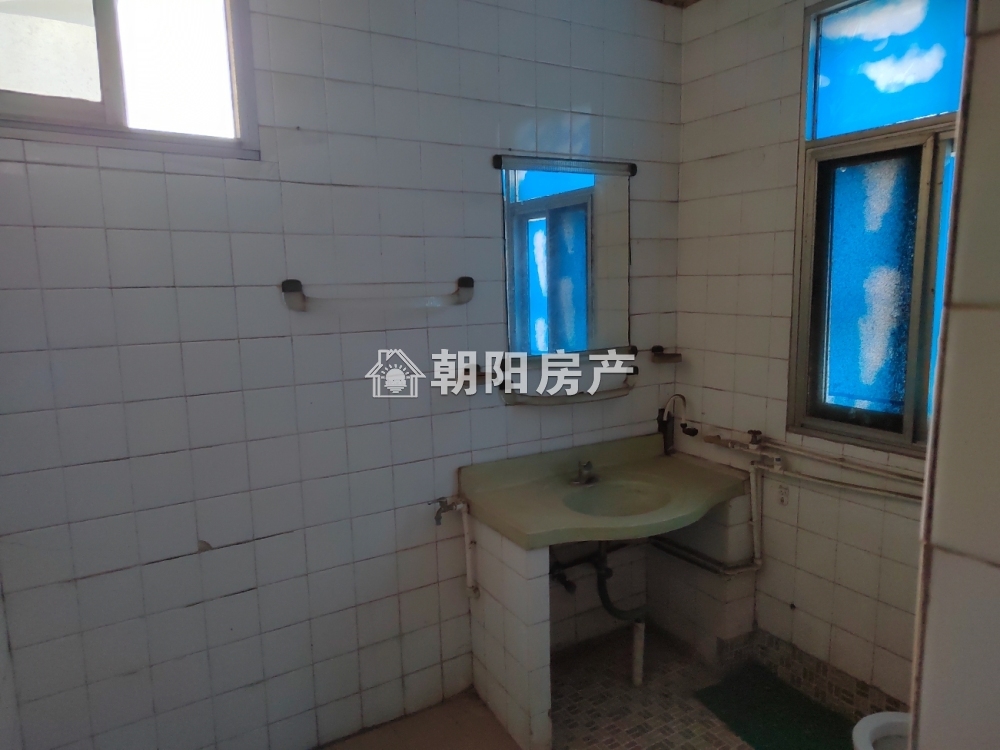 朝阳村 65平 南向三室 学区房 随时看房