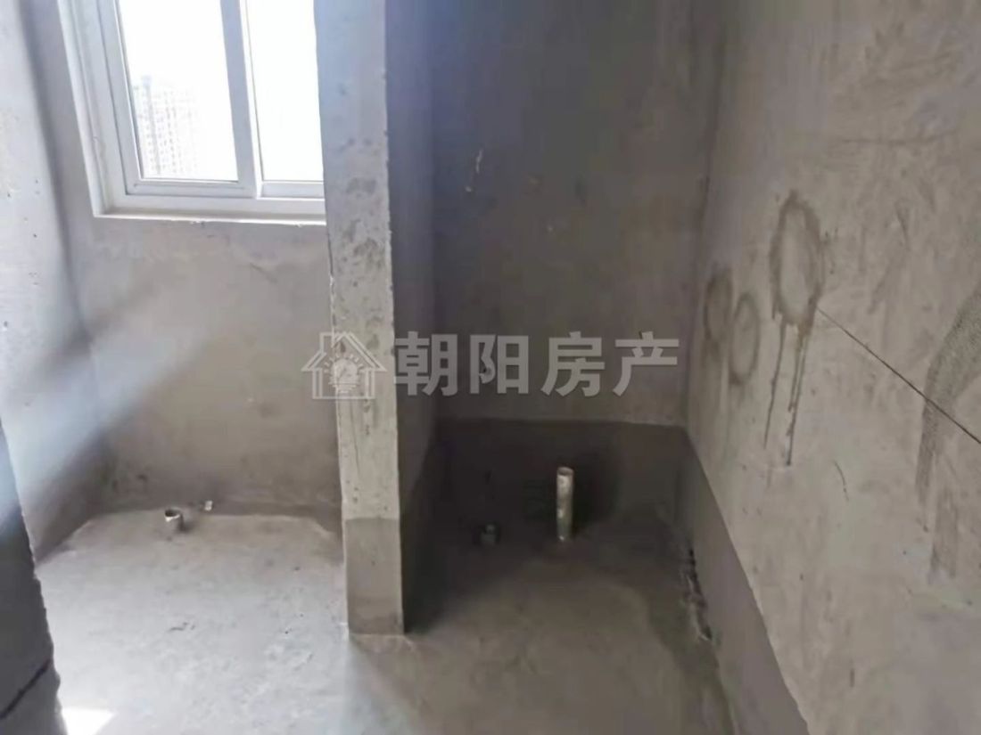 西城公馆 107平 南向三室采光好 4820元/平 交通便利