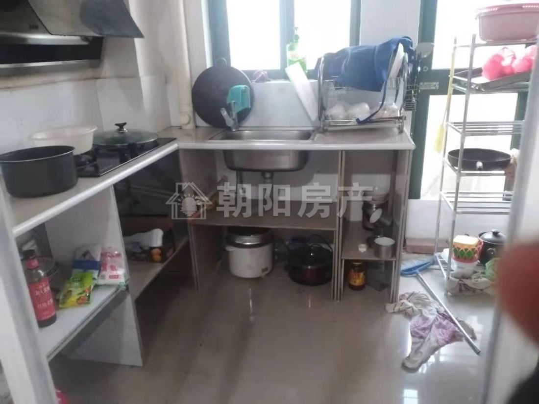 现代汉城 106平 精装南朝三室 满两年 交通便利 学区房