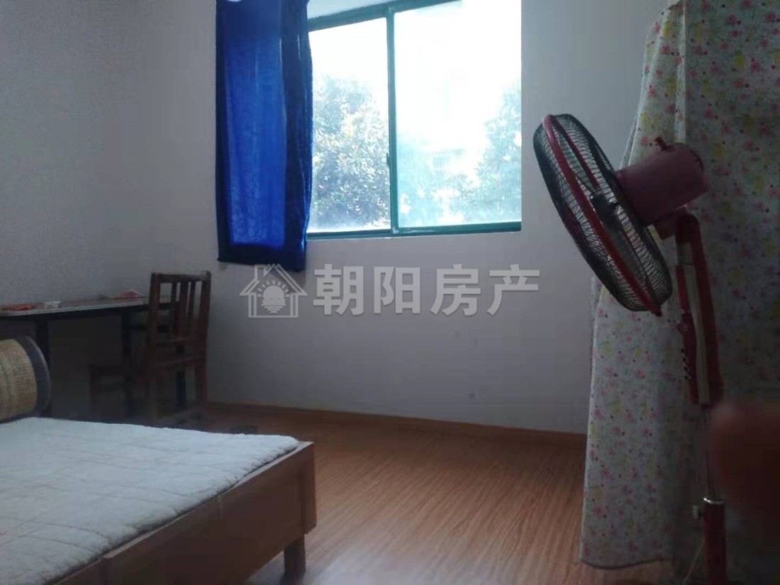 现代汉城 106平 精装南朝三室 满两年 交通便利 学区房