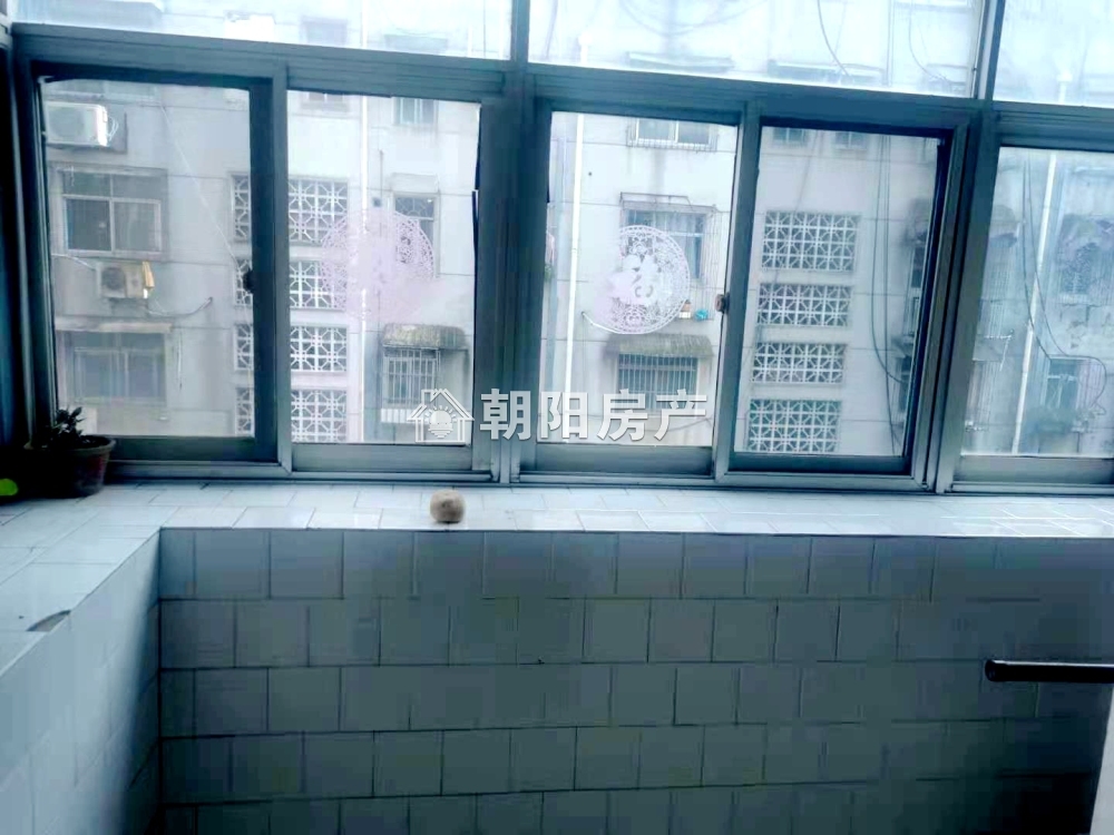 天桥小区 91平 南向三室一厅 中楼层 使用权