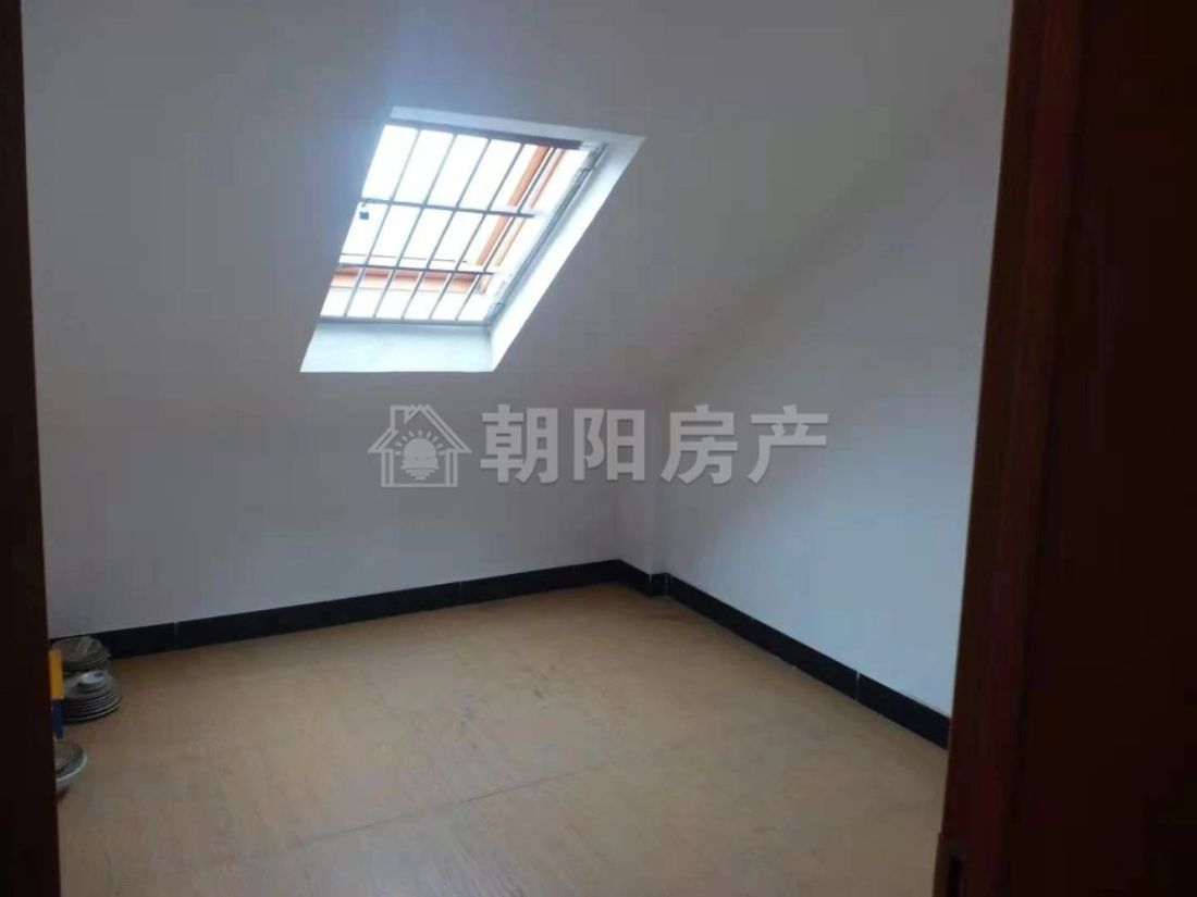 西城公馆 146平 南向大三居 满五唯一 学区房 单价3150元