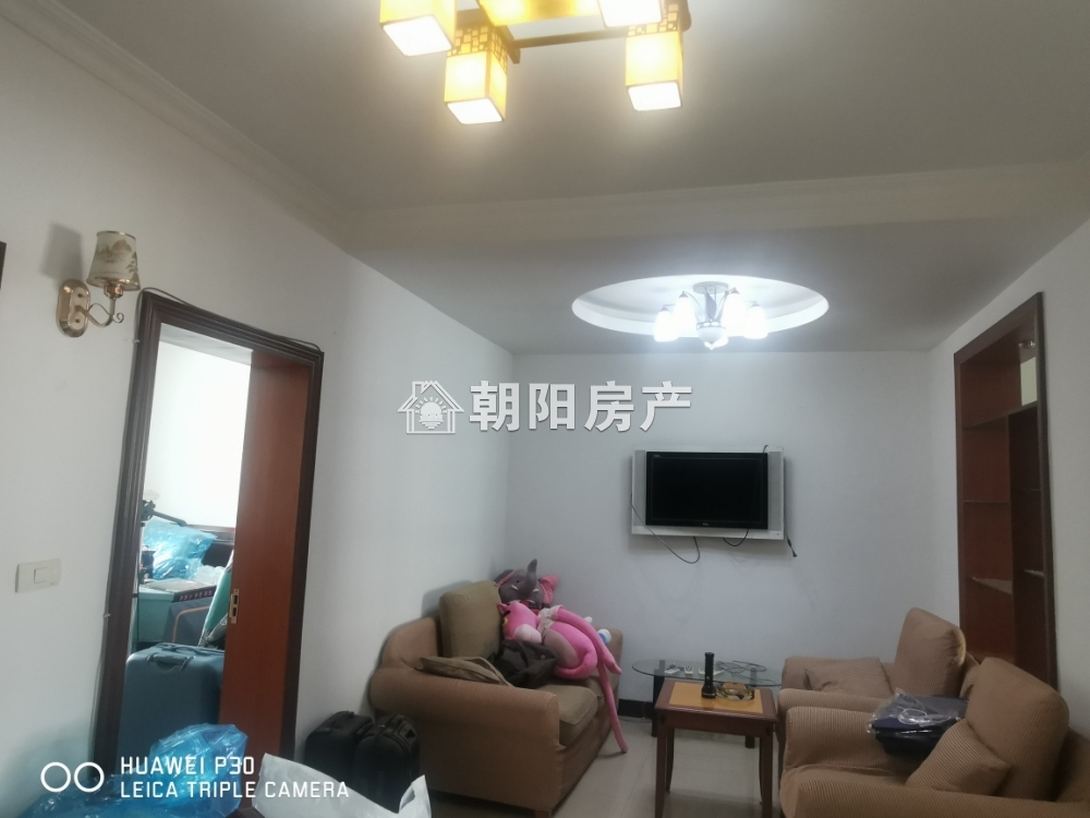 银工家属楼 89平 南向两室 满两年 交通便利