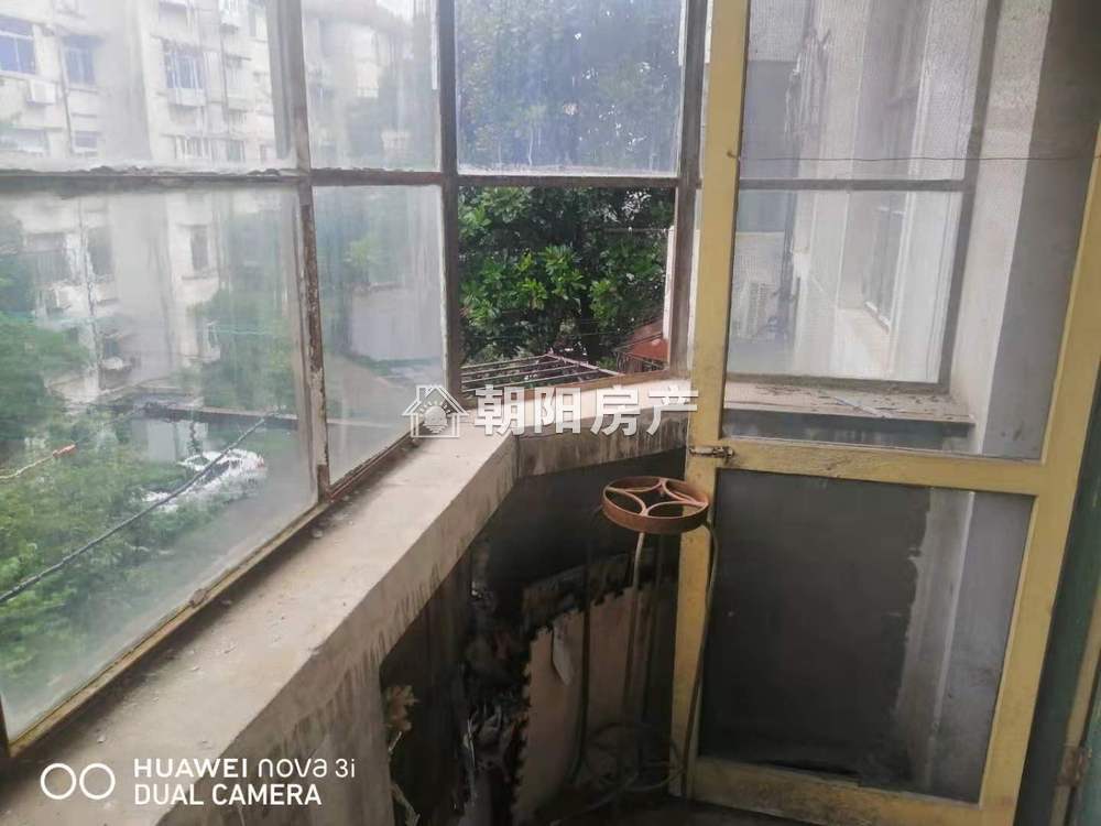 江陈小区 60平 朝南两室一厅 简装 随时看房
