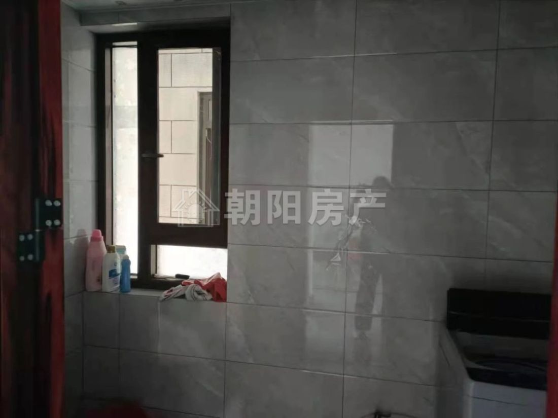 御景学府 143平 南向四室二厅 满两年 学区房