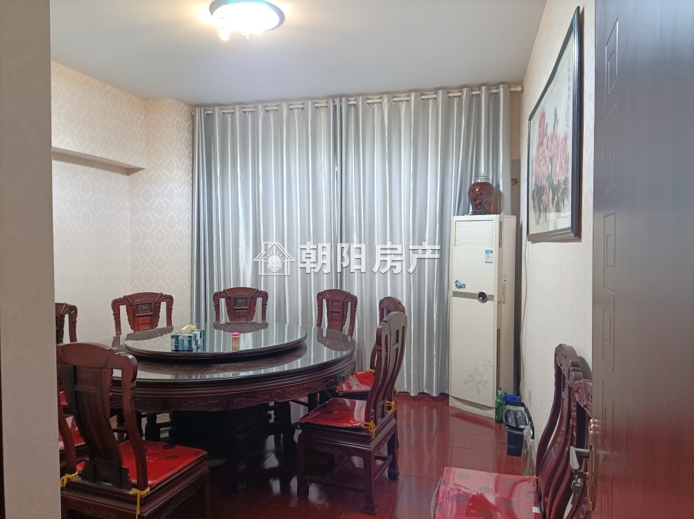 中环国际 85平 南向精装两室 满两年 随时看房