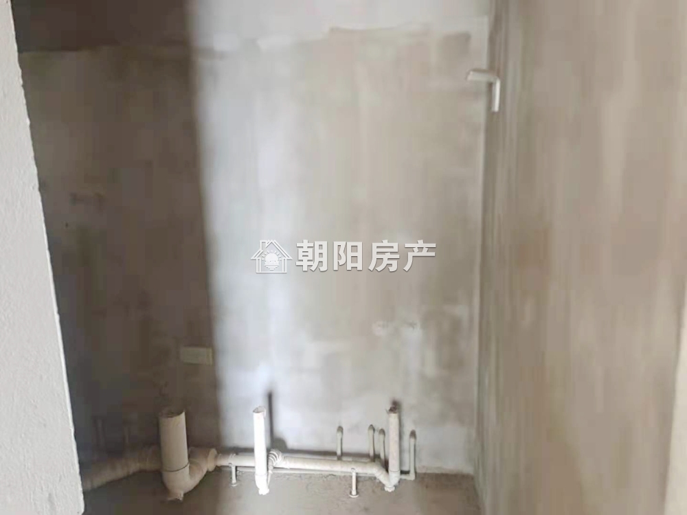 凤凰湾边户毛坯118.7平方3室城关一小学区房诚心出售
