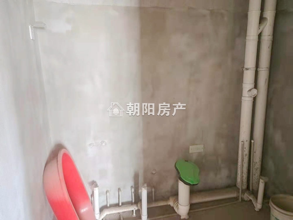 凤凰湾边户毛坯118.7平方3室城关一小学区房诚心出售