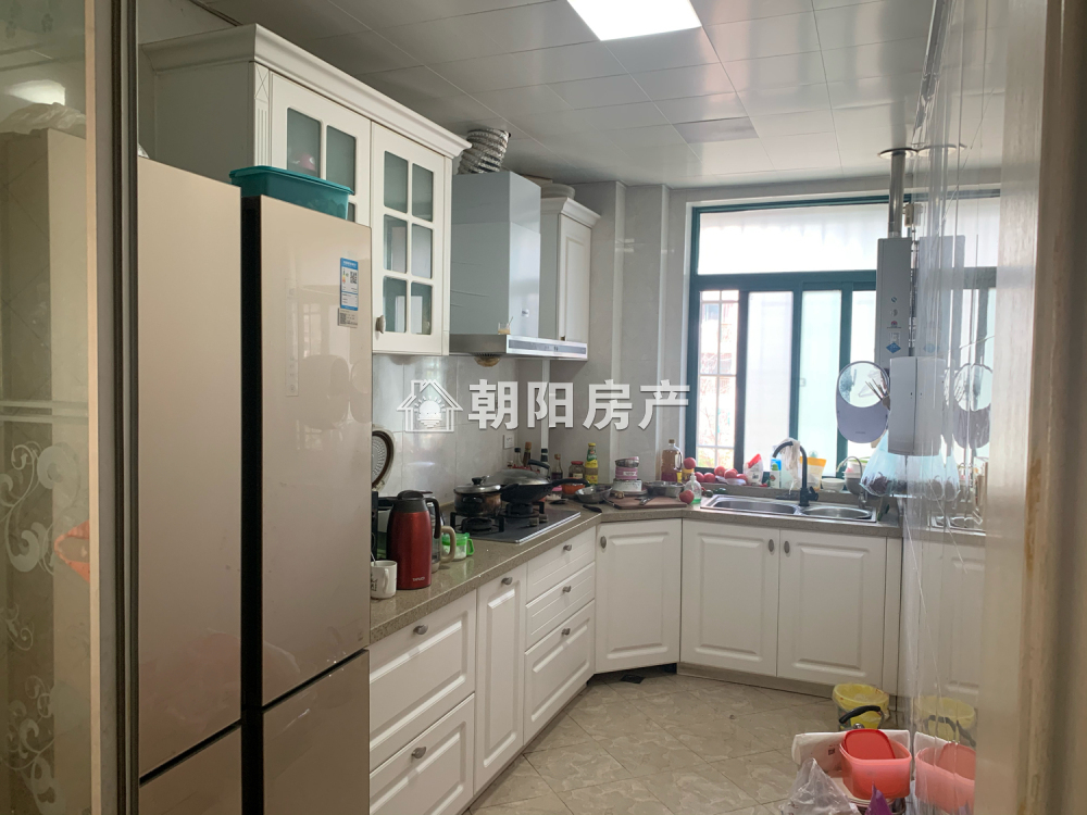 银鹭万树城 135平 南向精装三室 满两年 交通便利
