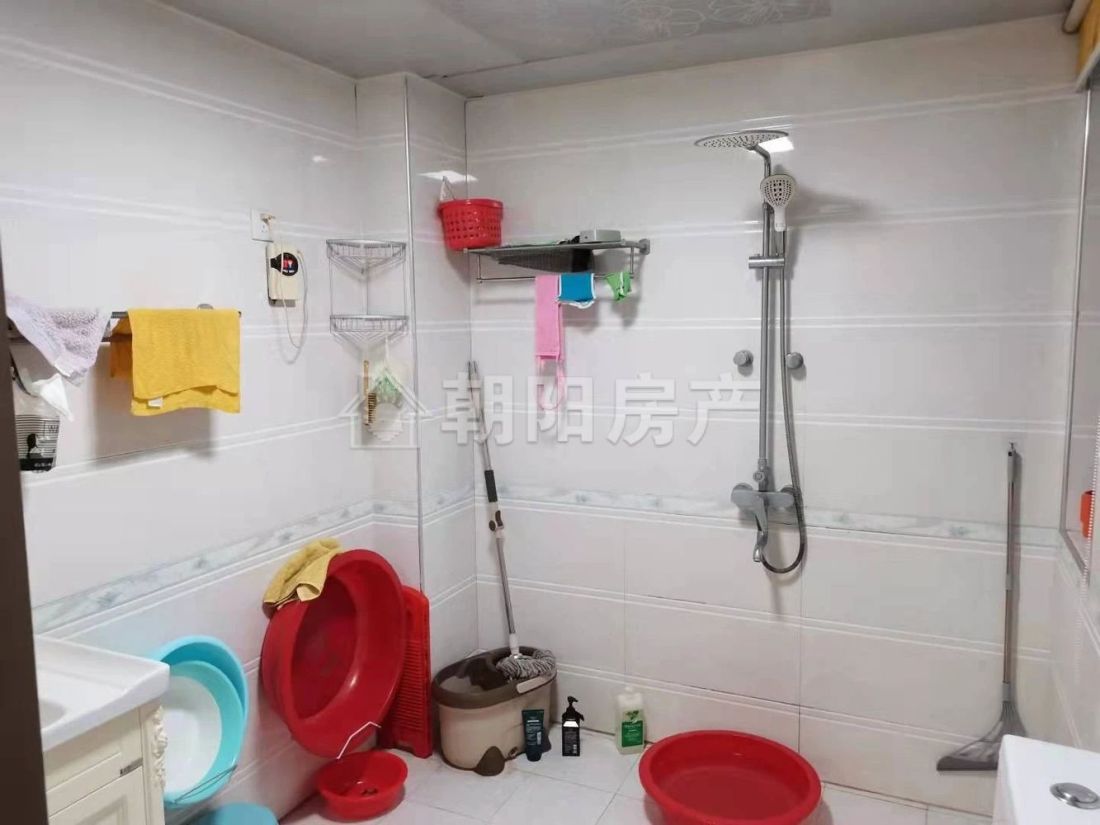 滨河湾南区 99平 精装两居 南向采光 满两年 交通便利