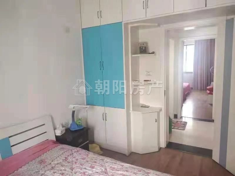 现代汉城C区 94平 南向精装三居 满两年 交通便利 学区房