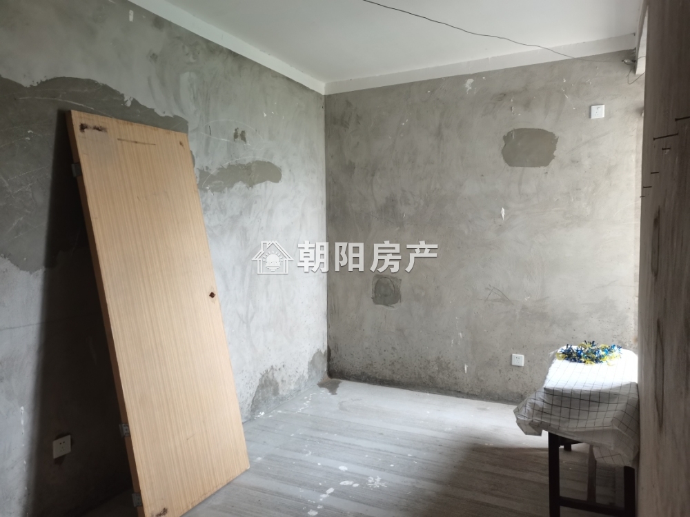 泉山湖香颂小镇 89平 朝南两居 毛坯出租 交通便利 学区房