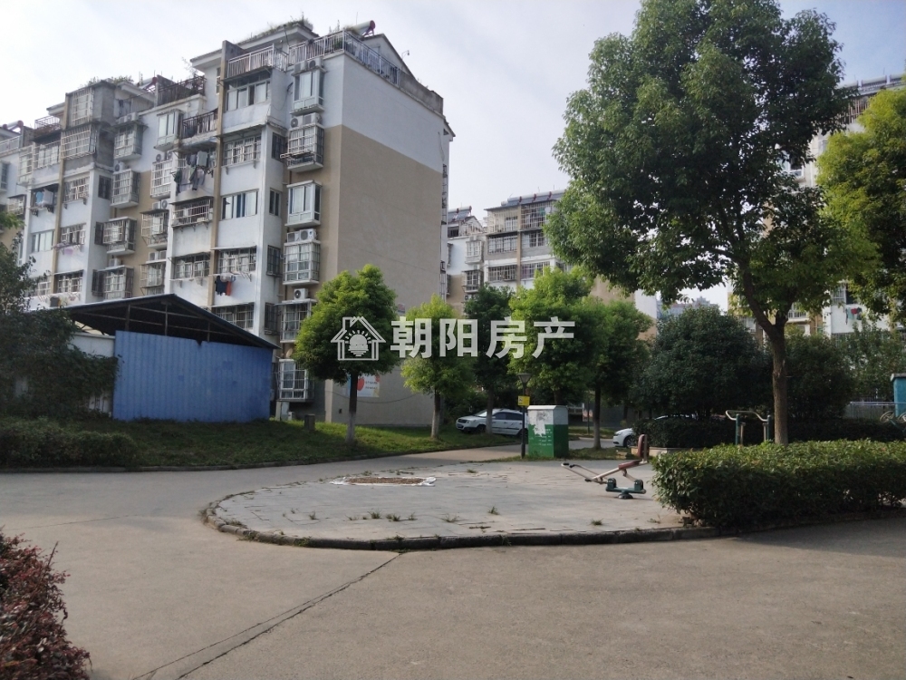新家园C区 97平 南向三居 学区房 交通便利